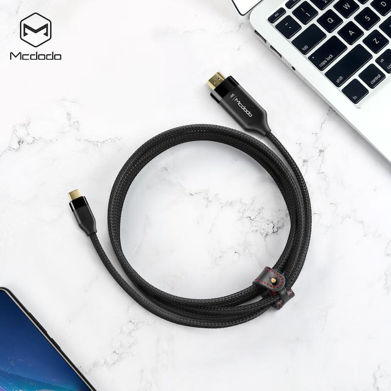 کابل Type-C به HDMI مک‌دودو،Mcdodo CA-588، کابل انتقال تصویر 4K، کابل HDMI برای گوشی و لپ‌تاپ، کابل Type-C HDMI مقاوم، کابل کنفی مک‌دودو