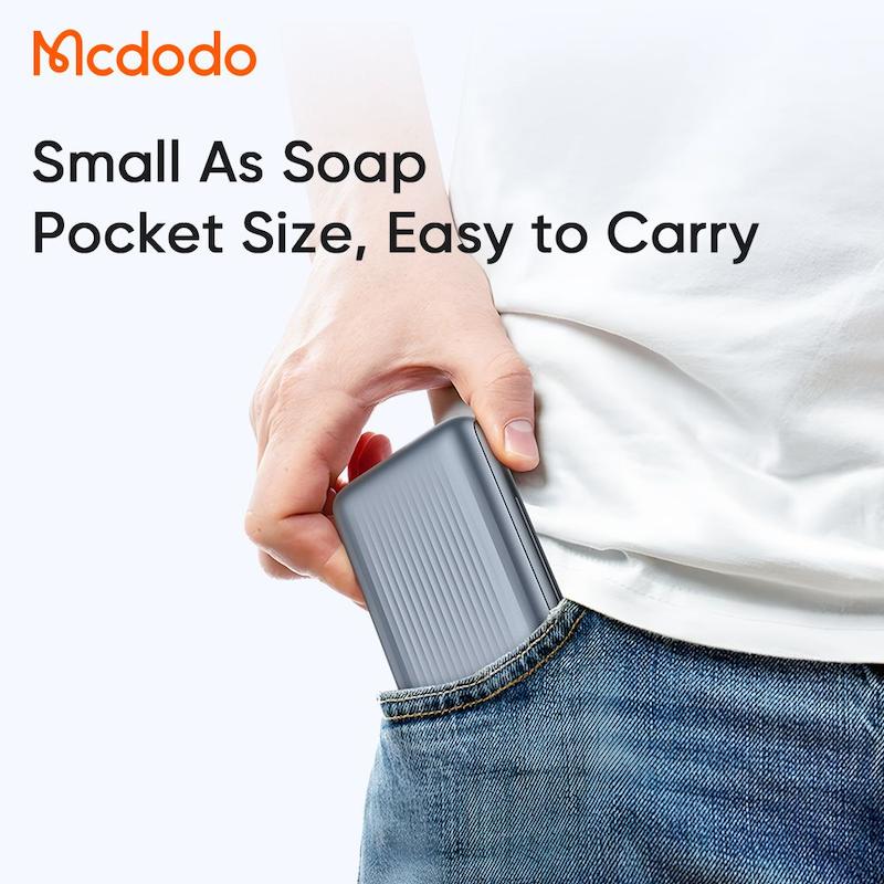 پاوربانک 33 وات ظرفیت 10000 مک دودو مدل MCDODO MC-4530 بهمراه کابل شارژ  به همراه گارانتی