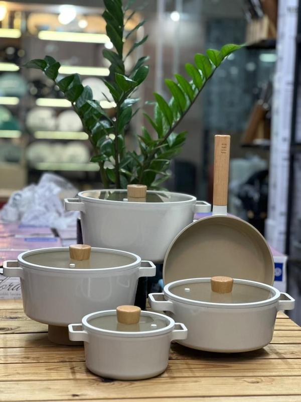 سرویس قابلمه ۹ پارچه نئو فلیم فیکا رنگ کرم