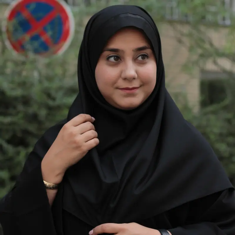مقنعه تل دار 