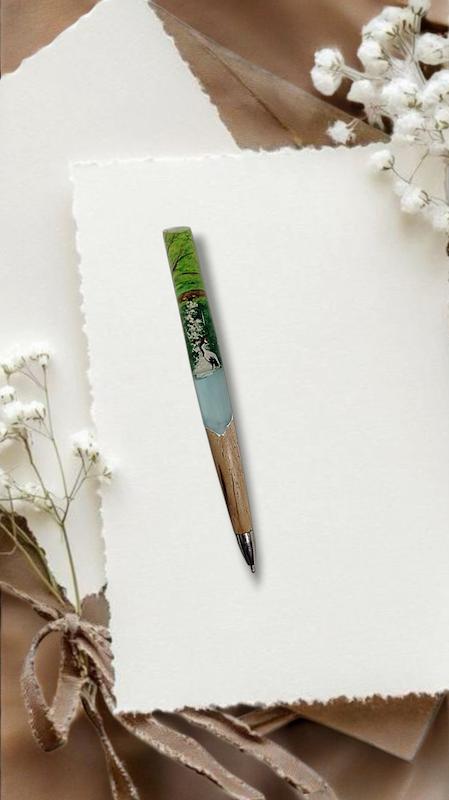 خودکار رزین و چوب جنگل و آبشار 