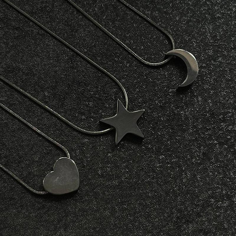 گردنبند مینیمال