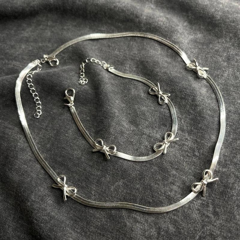 ست دستبند و گردنبند پاپیون