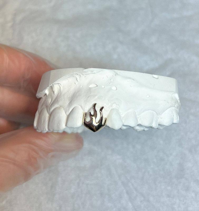 گریلز دندان🦷✨