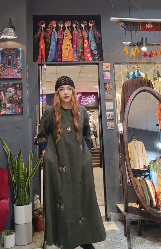 پیراهن گلبرگ