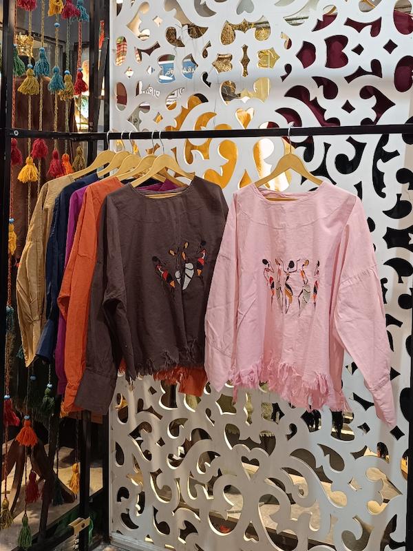 شومیز طناز