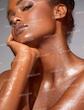هایلایتر بدن، صورت و مو شیگلم (SHEGLAM Go Go Glow) 