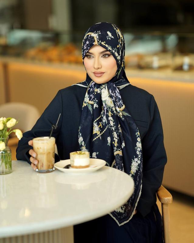 روسری حریرنخ وارداتی_ سورمه ای
