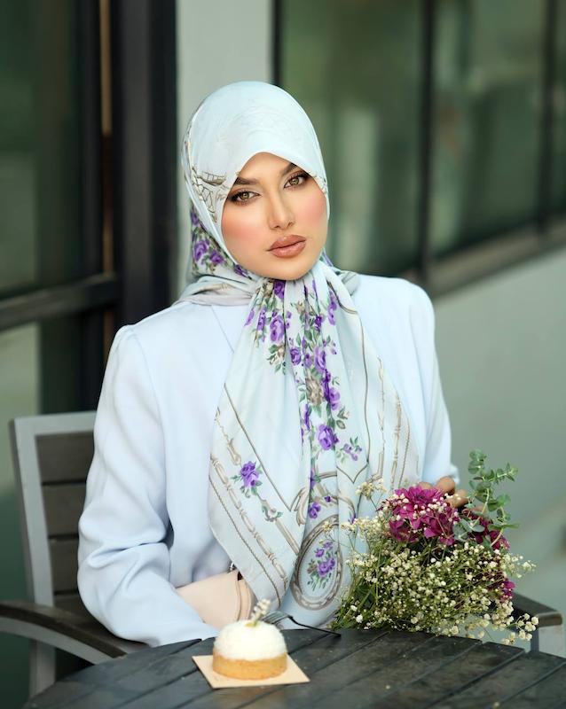 روسری حریرنخ وارداتی_ آبی ۲