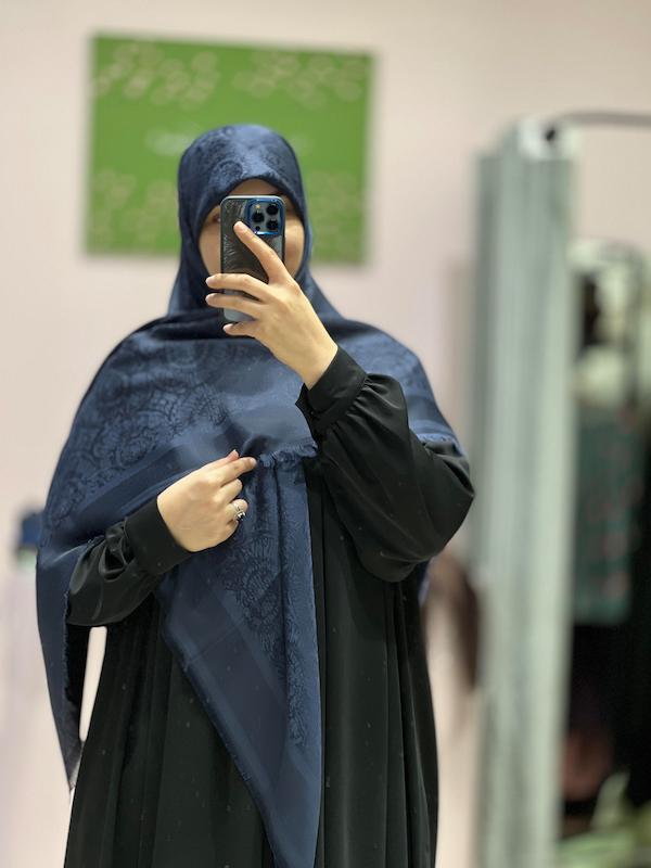  روسری ژاکارد لمه سورمه ای ۲