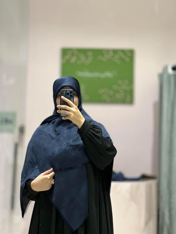  روسری ژاکارد لمه سورمه ای ۳