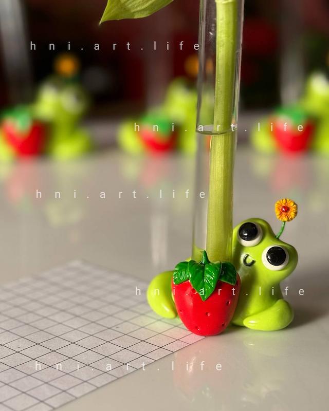 گلدان فانتزی قورباغه