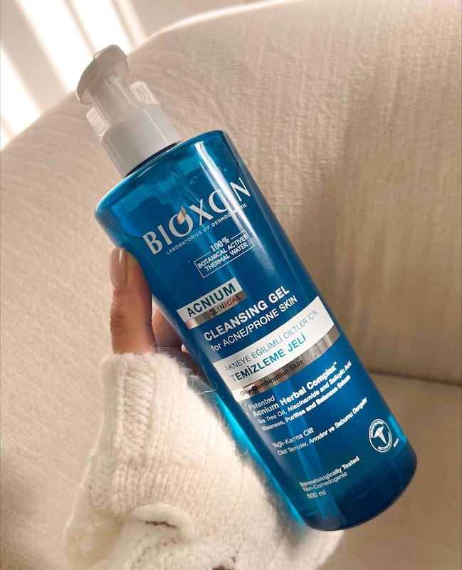 ژل تخصصی پاکسازی و ضدجوش بدن و صورت