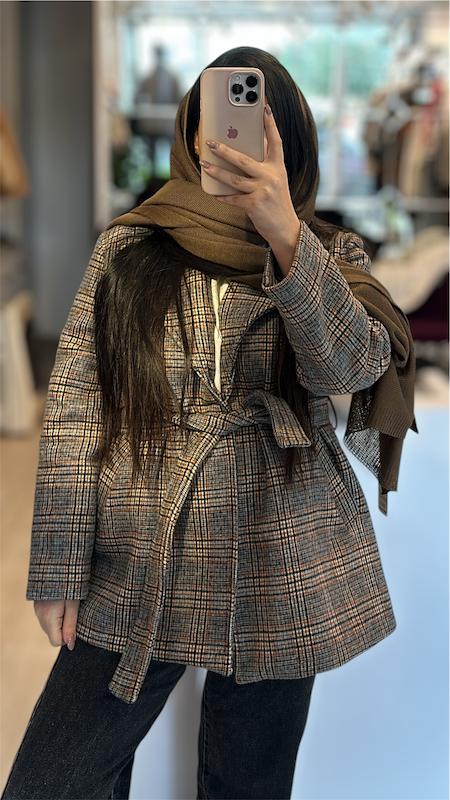 کت چهار خونه یقه آمریکایی