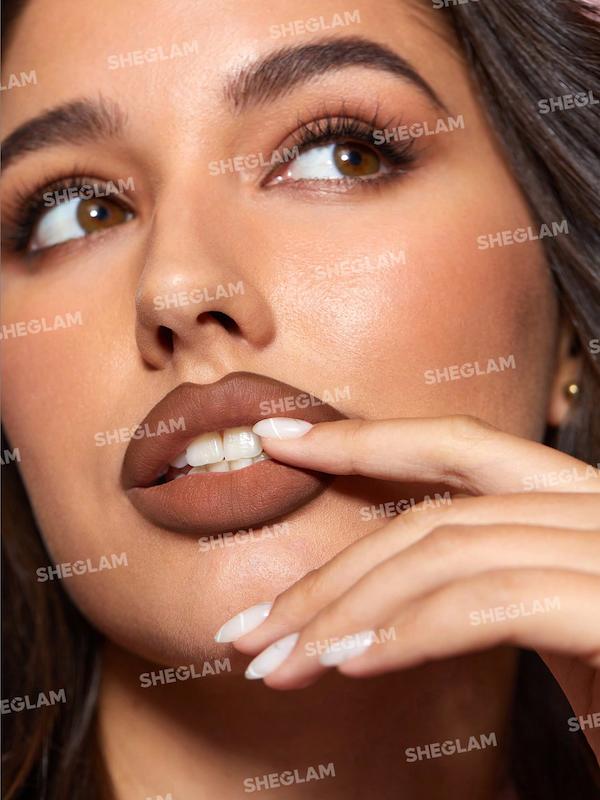 رژ لب مدادی و خط لب دو سر شیگلم deep camel