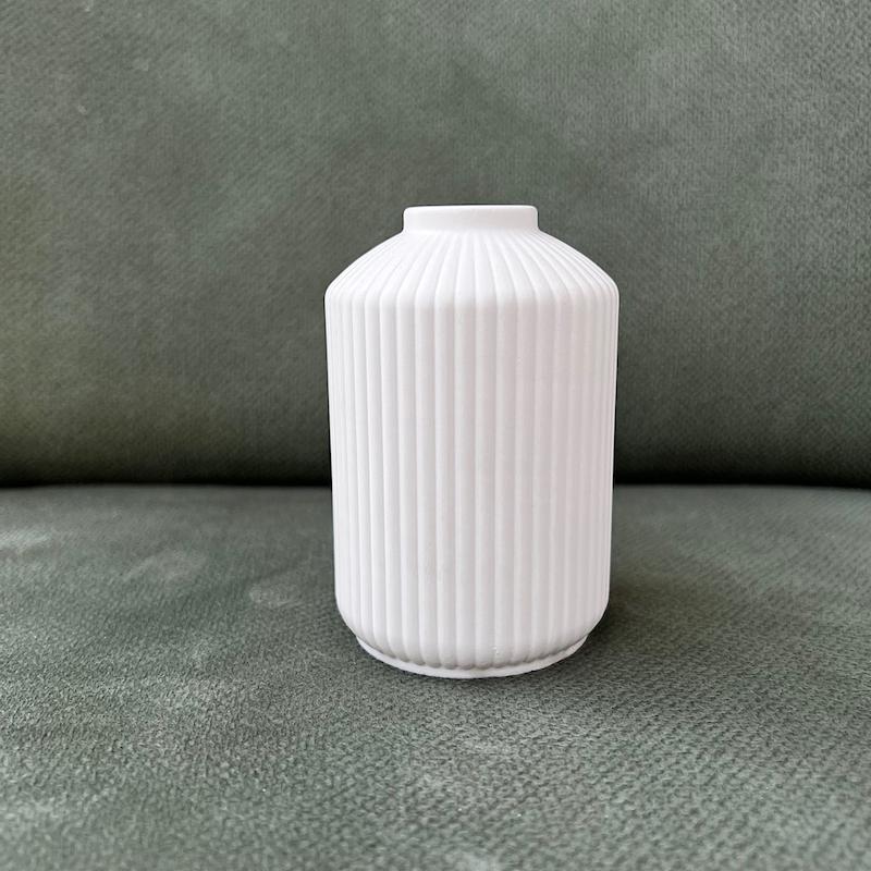 دکوری گلدان مینیمال 