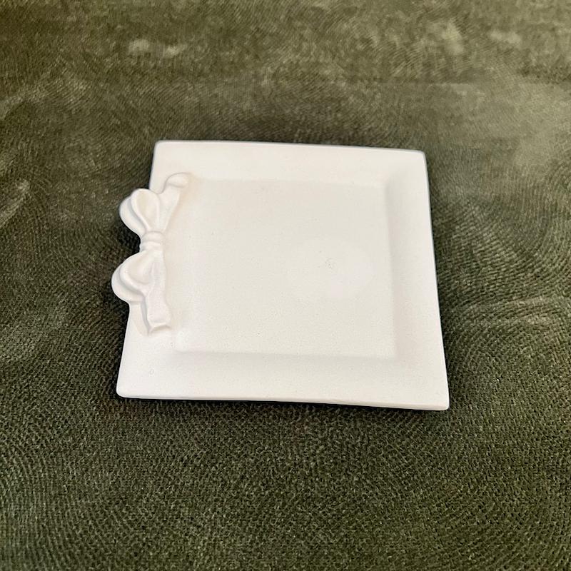 دکوری پاپیونی مربع