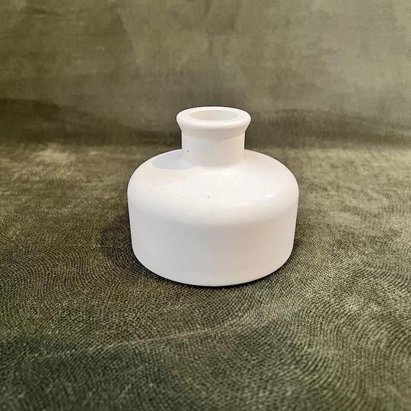 گلدان پا کوتاه