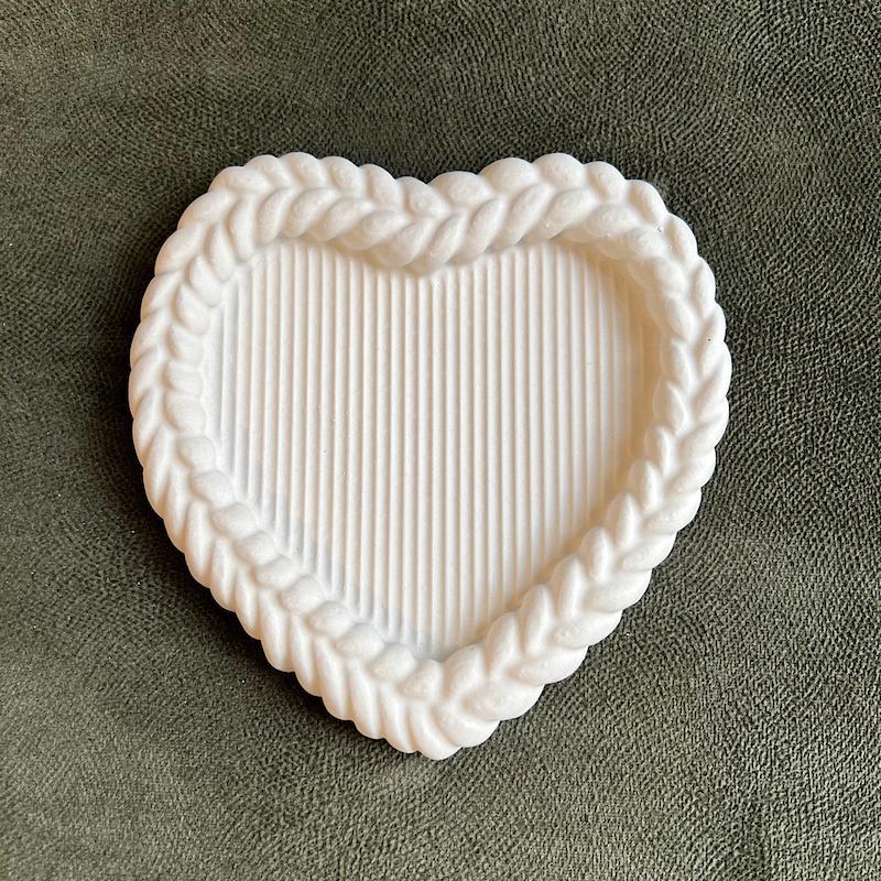 دکوری قلب بافته کوچک