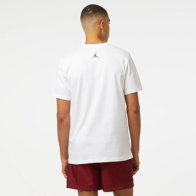 Jordan Flight Essentials Graphic T-Shirt