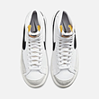 'Nike Blazer Mid '77 'White Black