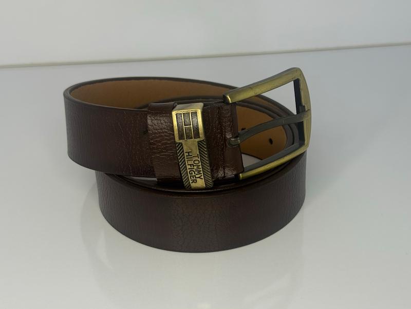کمربند مردانه چرم مصنوعی ( فوم) طرح TOMMY HILFIGER کد 1133