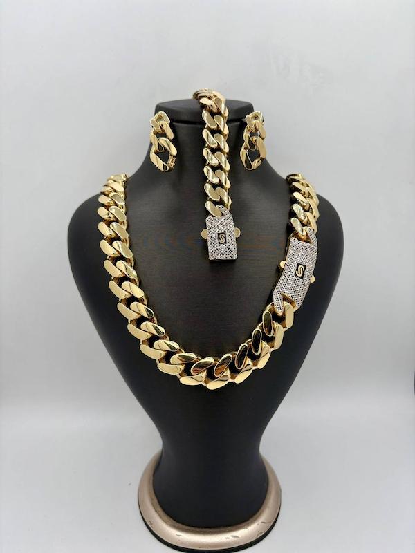 سرویس طلا  کارتیه موناکو