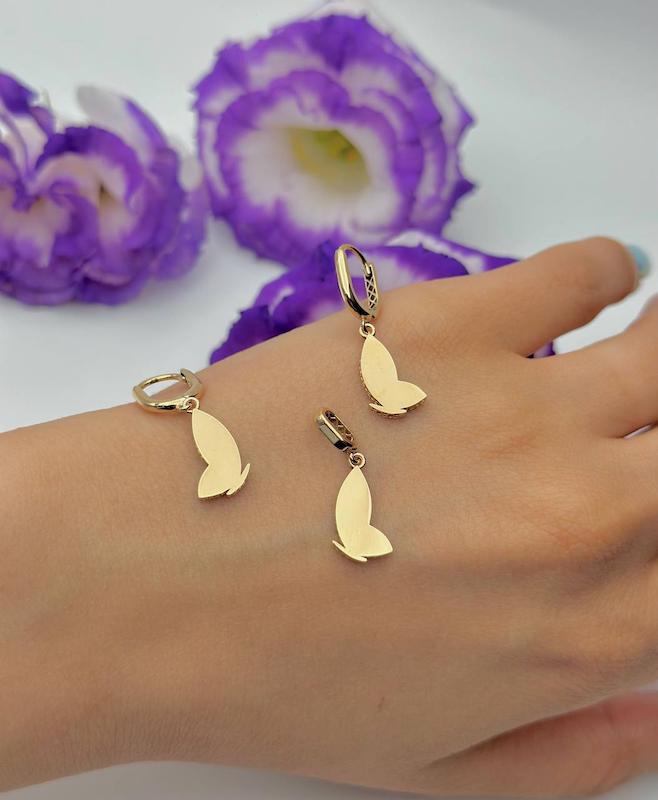 نیمست طلا پروانه