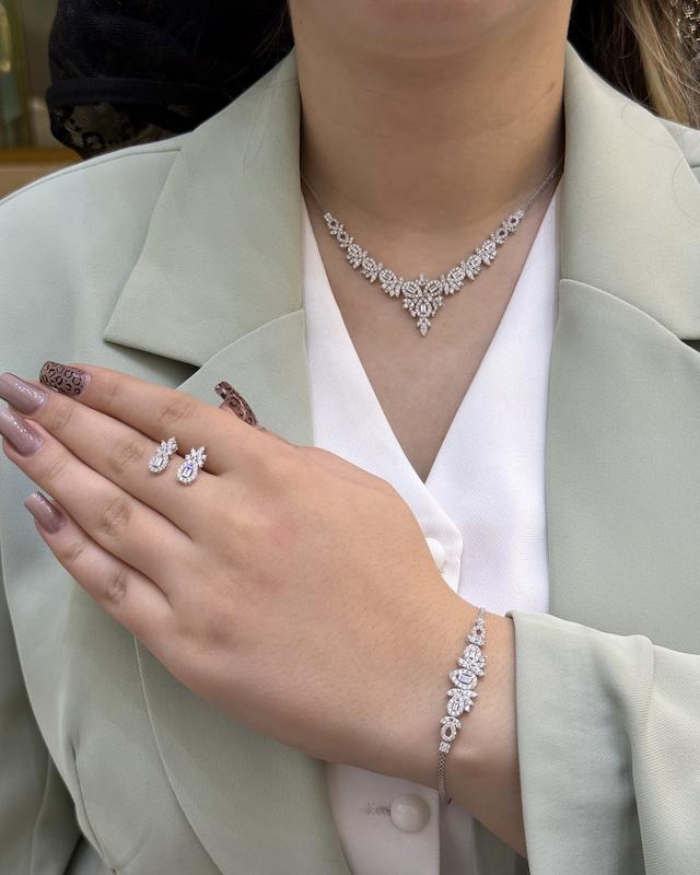 سرویس پایه جواهر