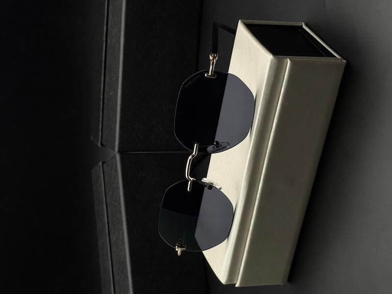 تام فورد شش ضلعی کد(24)