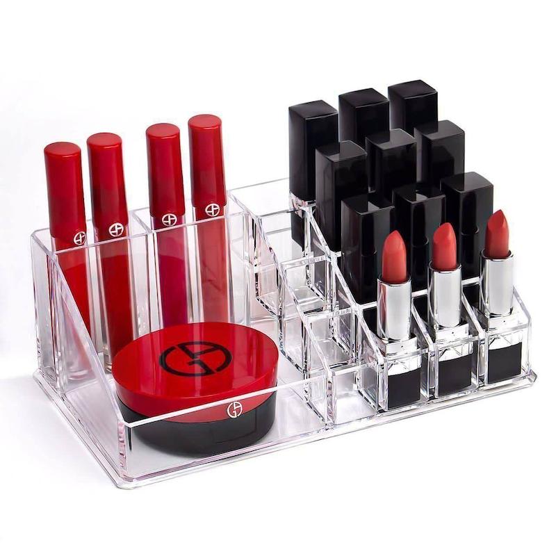 استند لوازم آرایش 