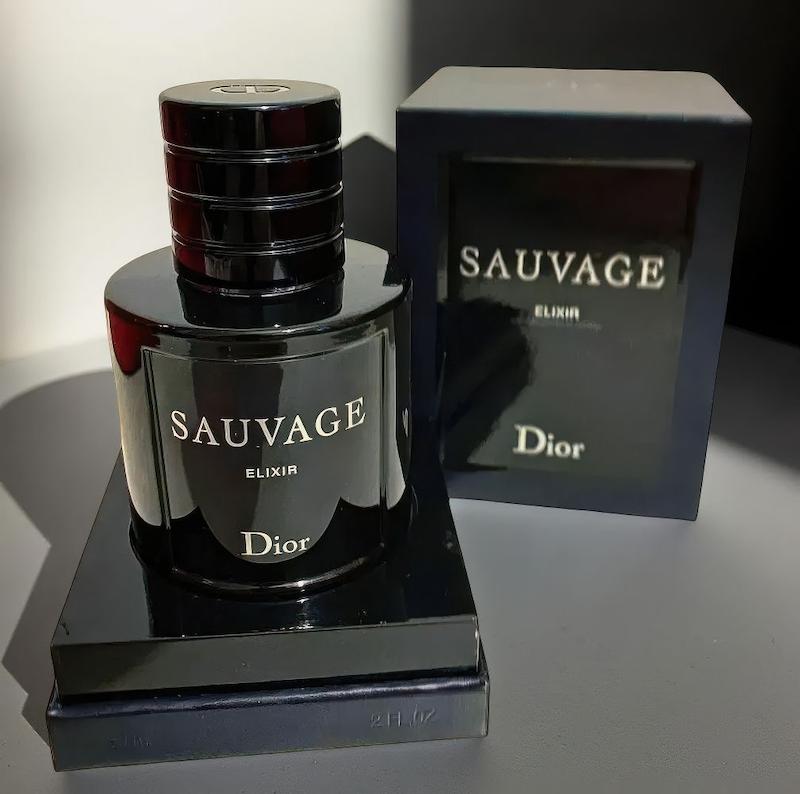 Sauvage elixir (هاردباکس)