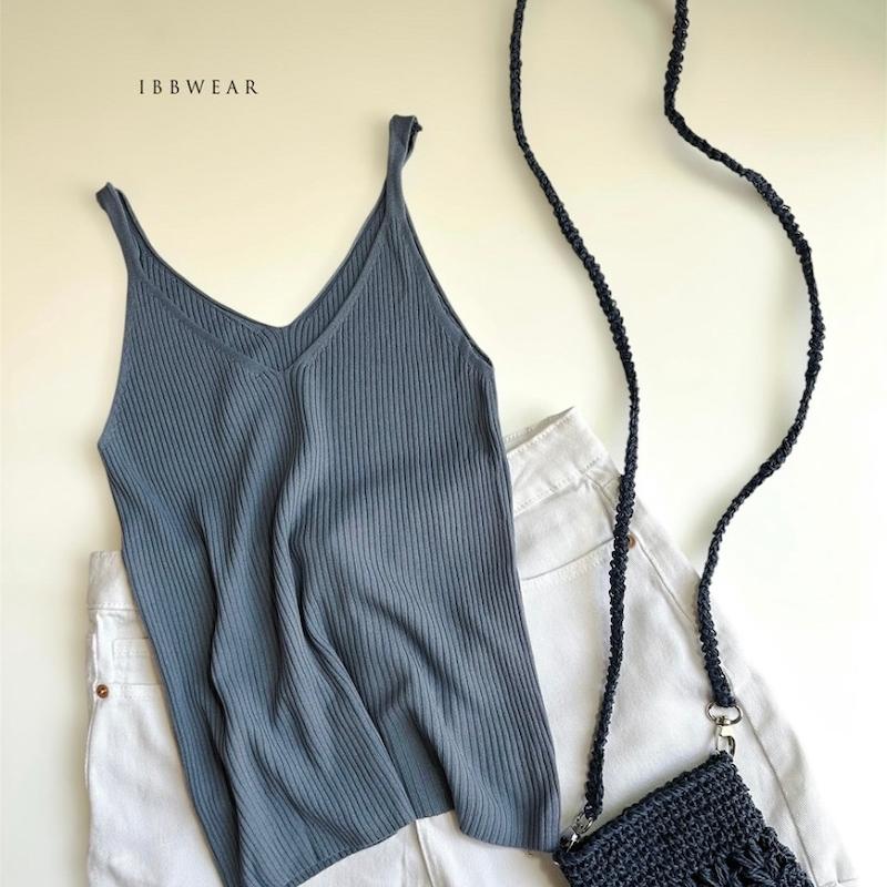 تاپ طوسی آبی