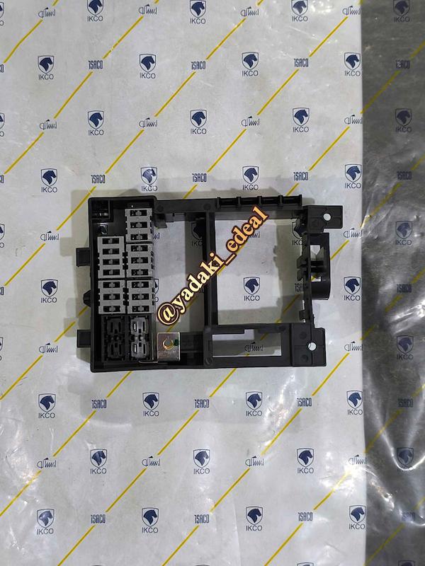 پایه جعبه فیوز رله داخل کابین تارا دیاق نگهدارنده جعبه فیوز داخل اتاق تارا