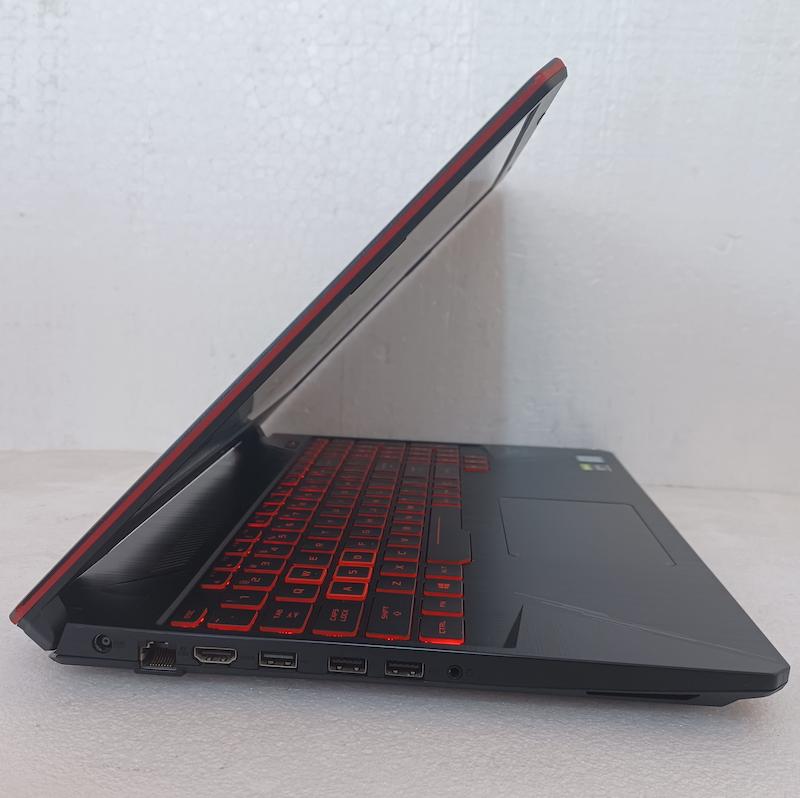 لپ تاپ استوک گیمینگ ASUS FX505 رم 16 گرافیک GTX 1050
