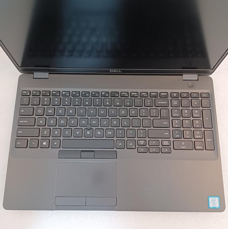 لپ تاپ استوک رندرینگ i7 نسل نه Dell 3541 رم 16 و SSD 512