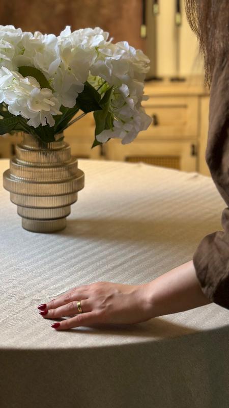 رومیزی لوکس6نفره‌مستطیل  ( طرح و رنگ مطابق تصویر ) 