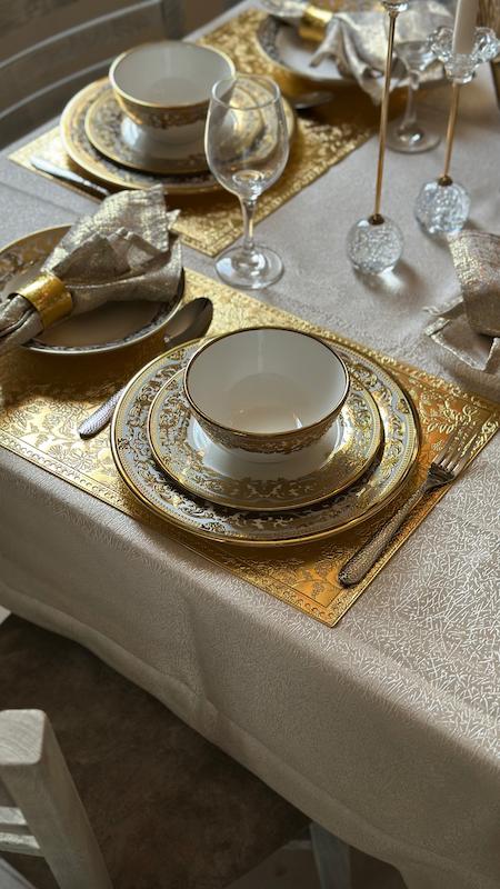 زیربشقابی چرم طلایی