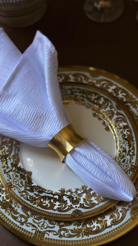 حلقه دستمال لوکس ( رنگ و مدل مطابق تصویر )