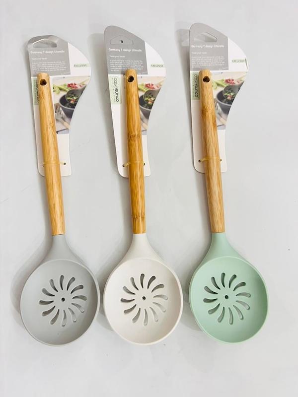 کفگیر سیلیکونی