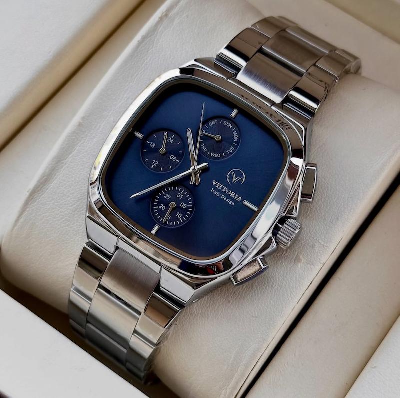 ساعت مردانه ویتوریا سیلور با صفحه سورمه ای