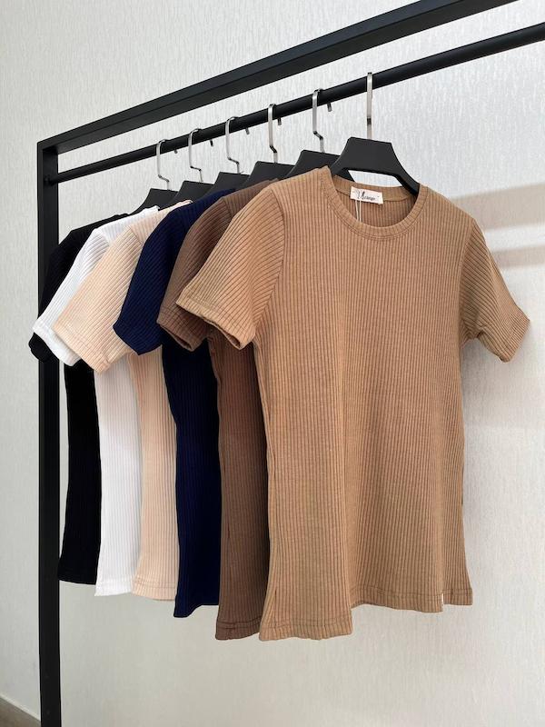 تیشرت یقه گرد م