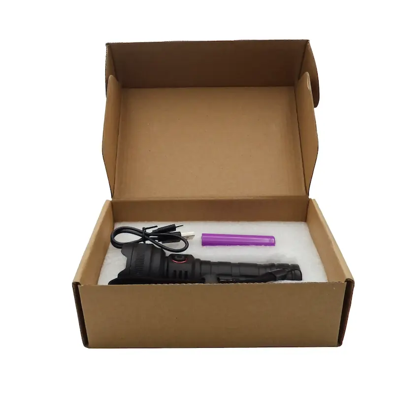 چراغ قوه شارژی