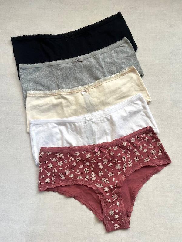 شورت جنیفری اسمارا کد ۱۳۶۸