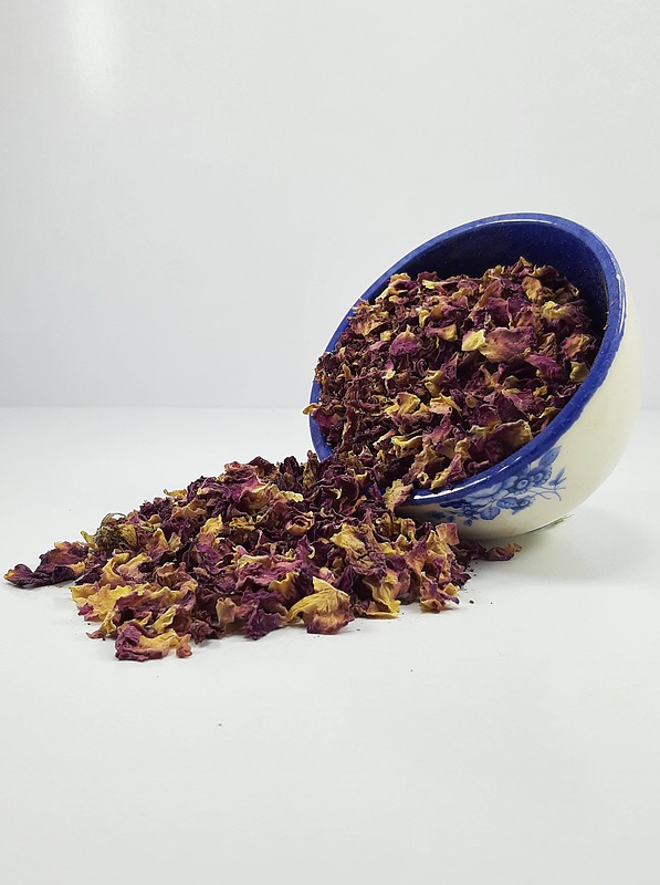 گلبرگ گل محمدی 