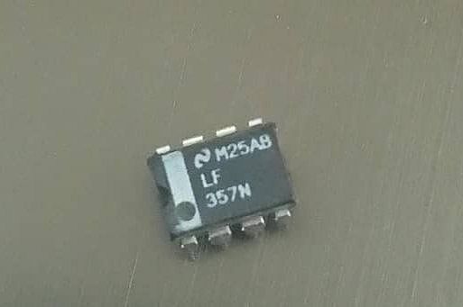 آی سی LF357N (D19)