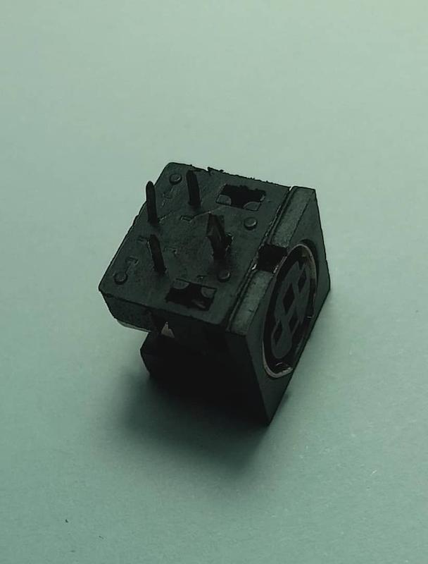 کانکتور 3 پین مادگی 90 درجه MINI DIN