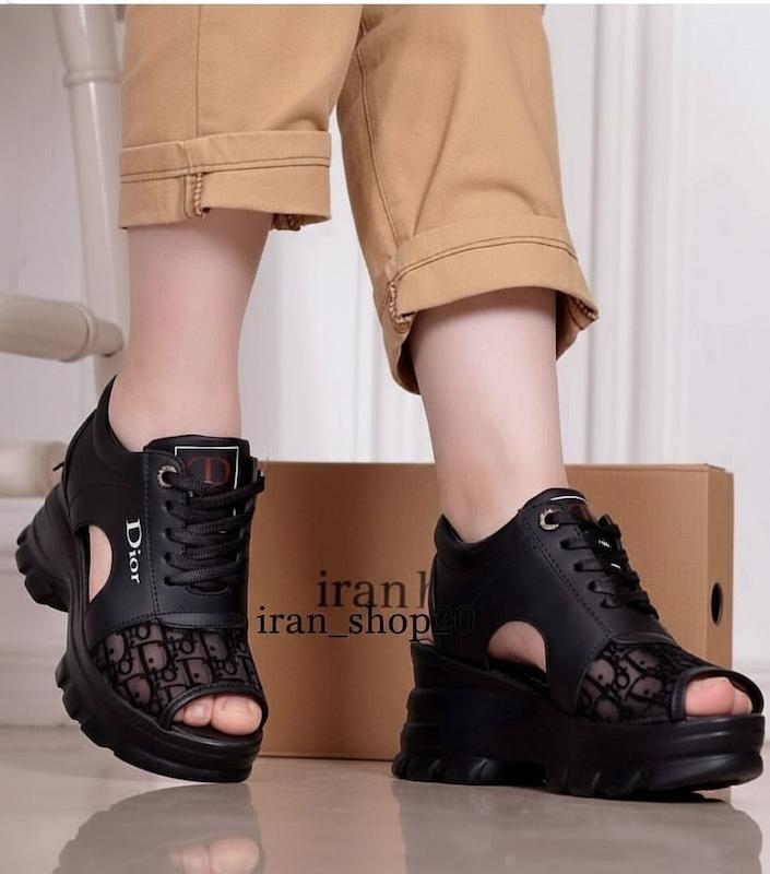 این صندل لژدار جذاب طرح دیور-کد 703