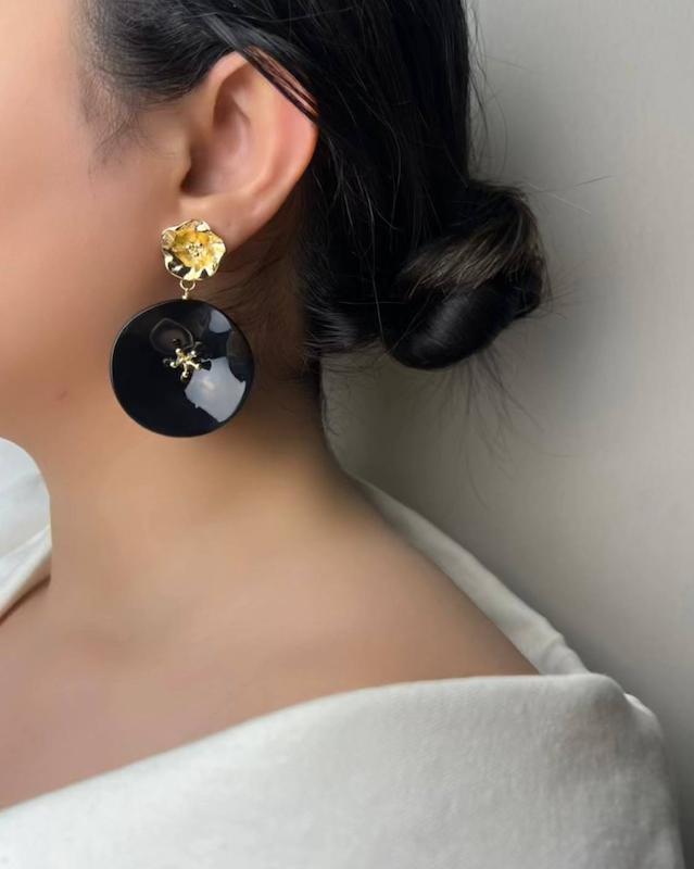 گوشواره مشکی دایره