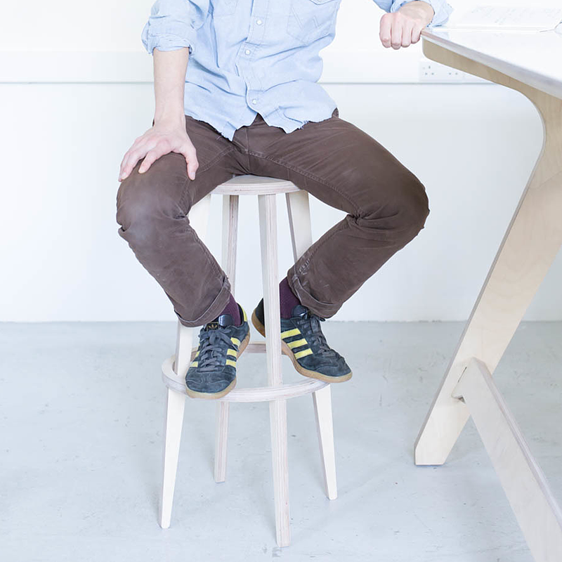 نیمبِل اِستول | Nimble Stool